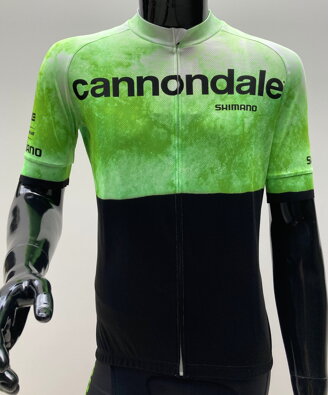 CANNONDALE accessories and textiles FIT: INBETWEEN THE TEAM AND BREAKAWAY JERSEY: Race fit, on the body, for enduring efficiency